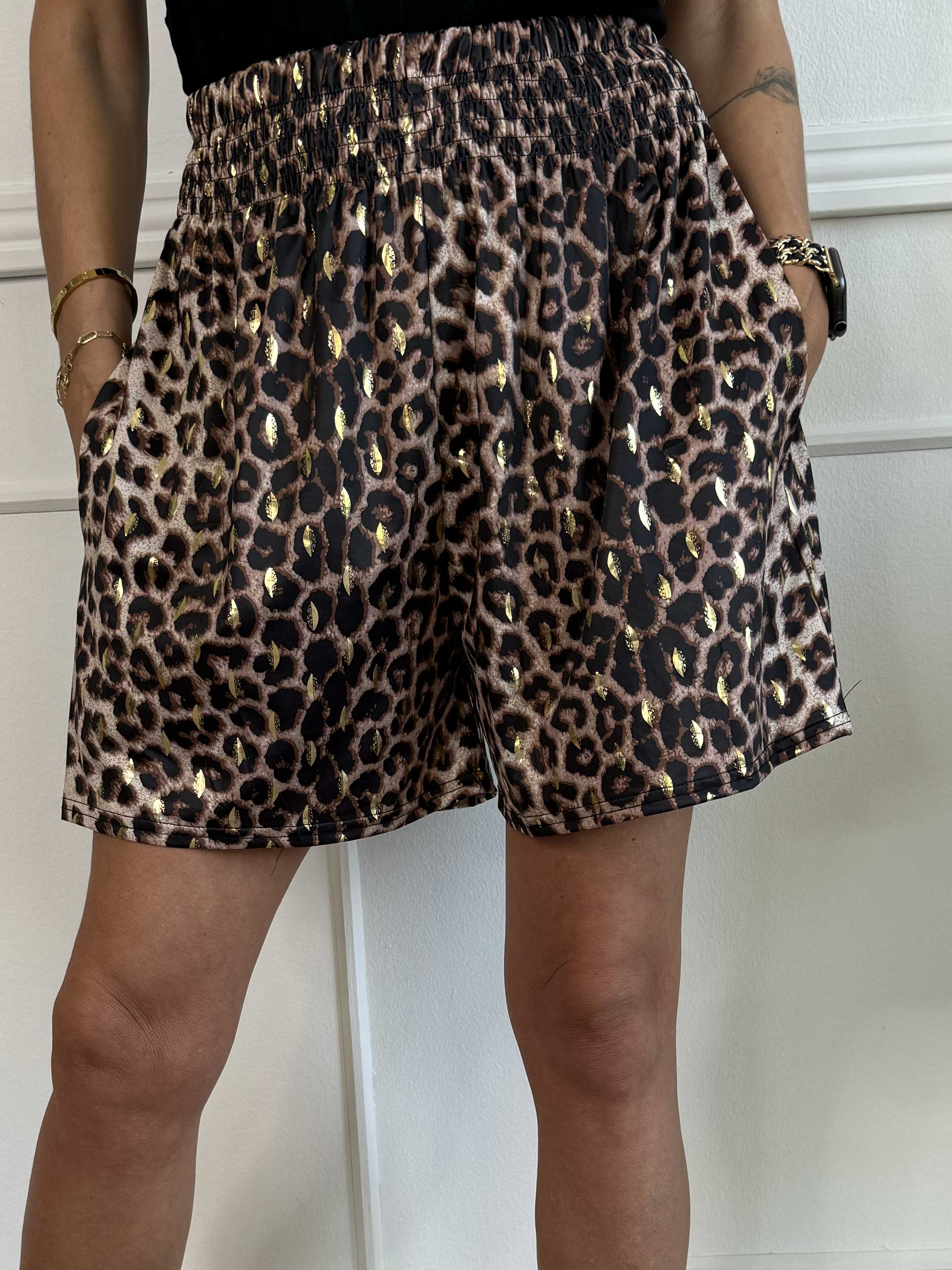 Pams Leo Shorts - Shorts i elastiskt tyg med resårfåll